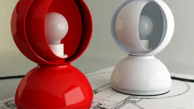 Lampade eclisse nei colori rosso e bianco